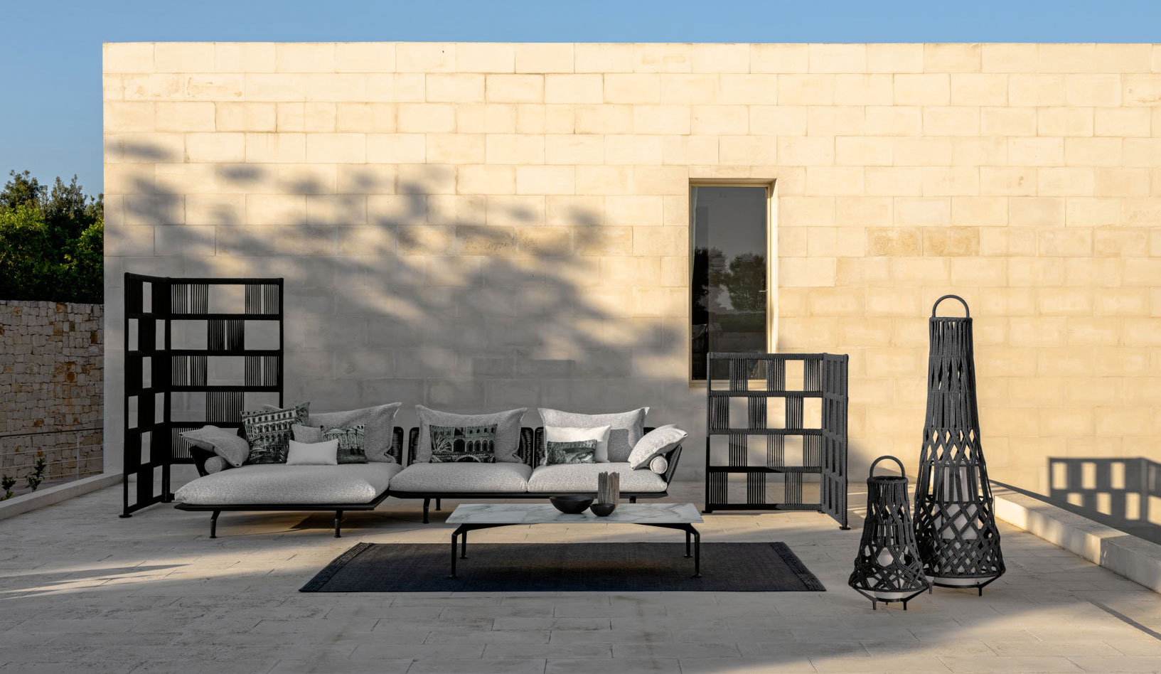 CRUISE//ALU 120×120 COFFEE TABLE – view 3