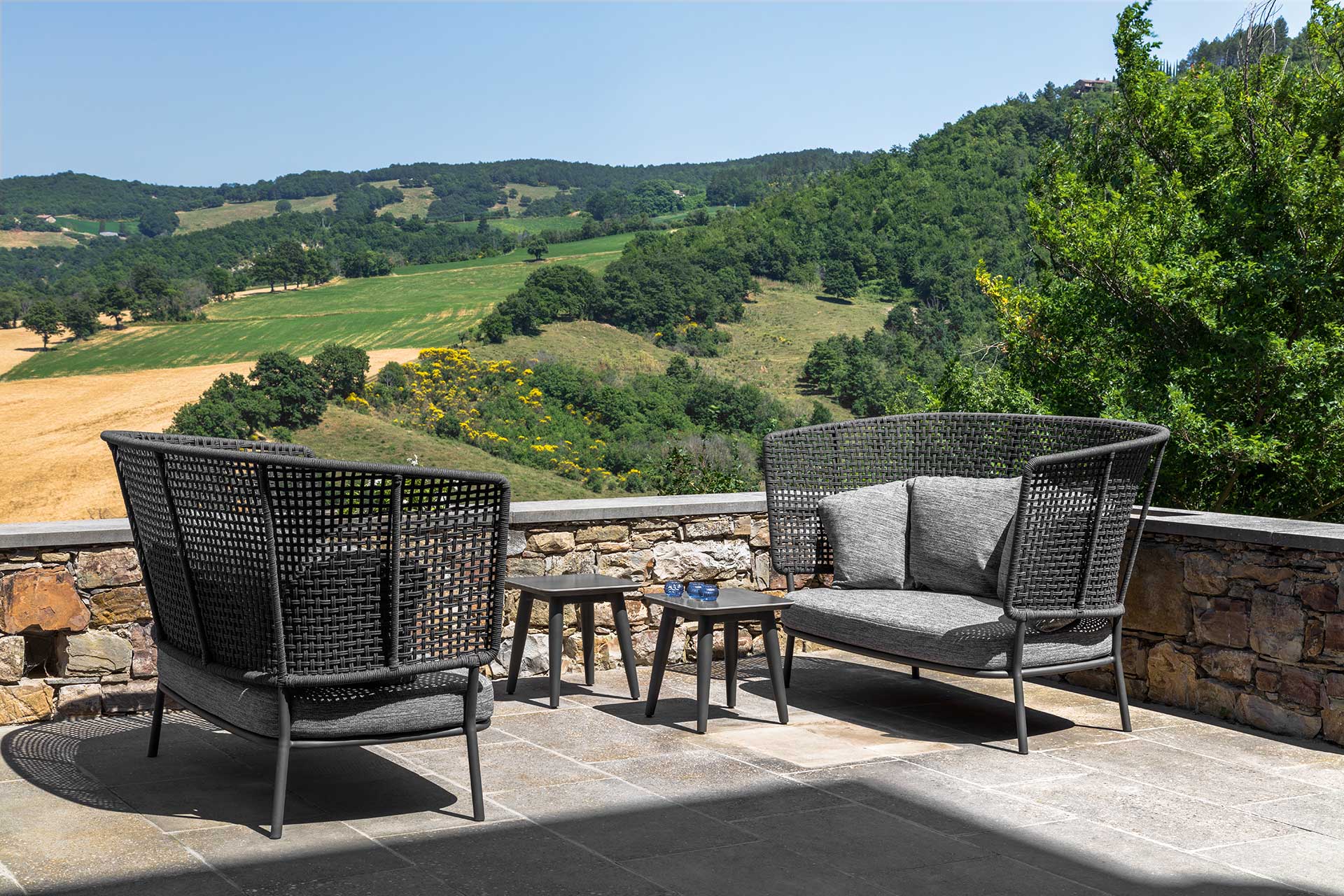 MOON//ALU LOVE SEAT – view 2
