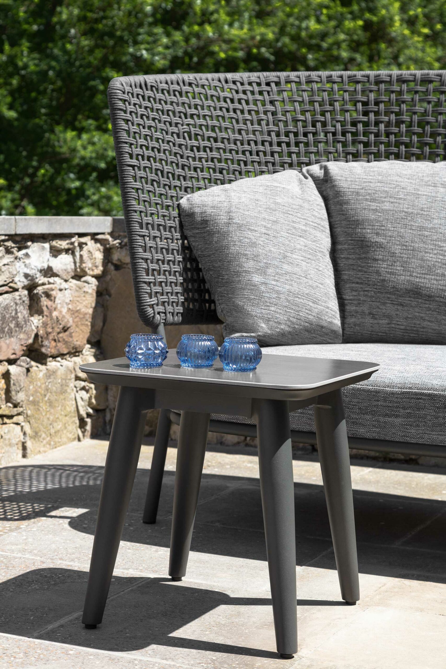 MOON//ALU LOVE SEAT – view 4