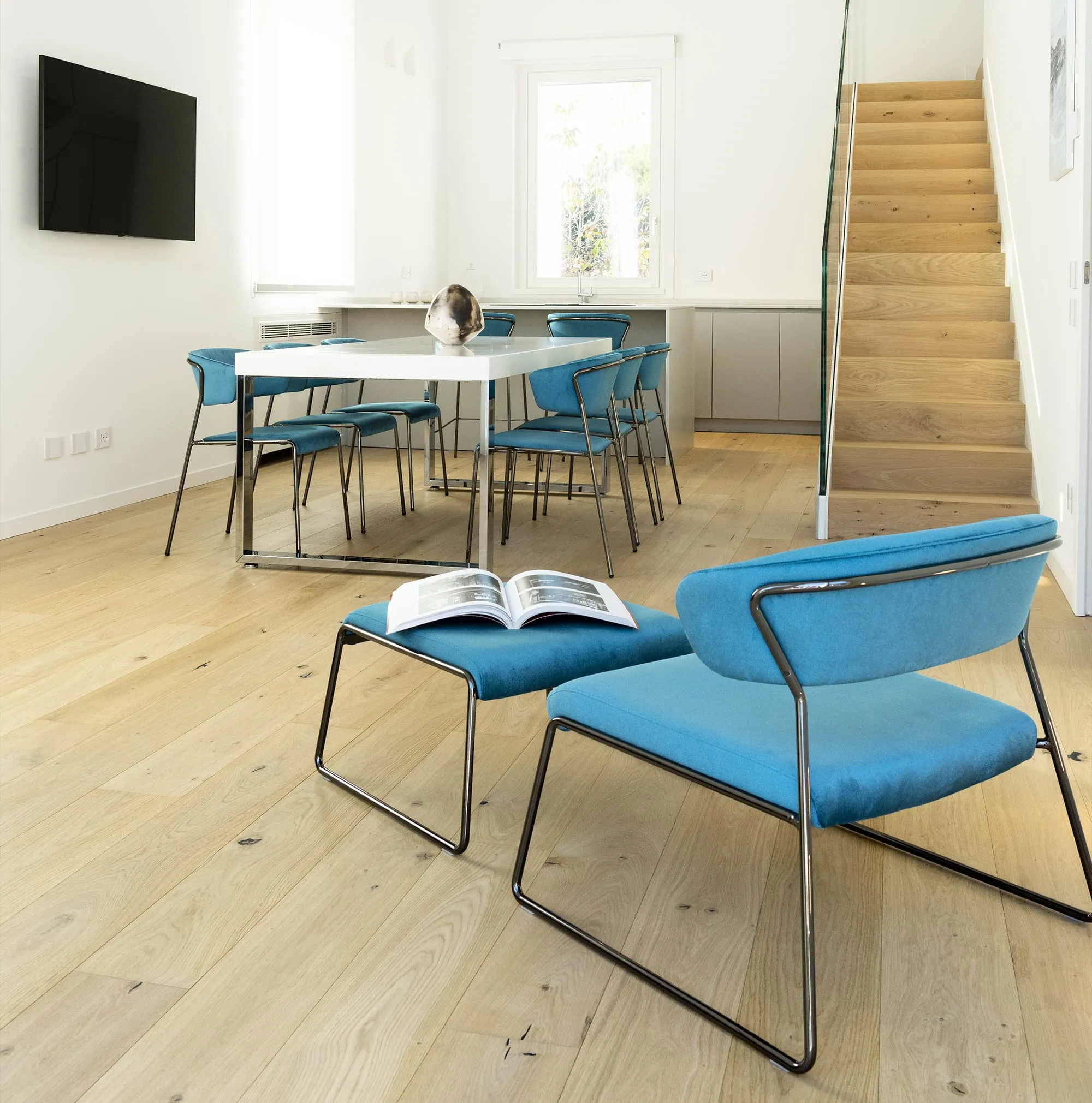 LISA Lounge – view 2