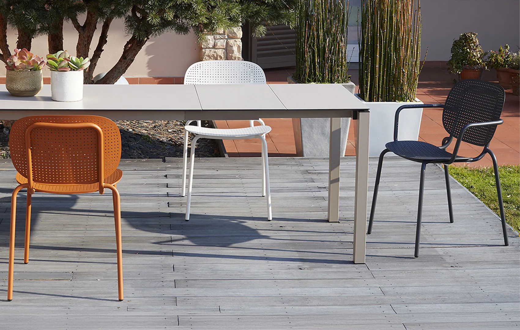 Si-Si Dots armchair – view 4