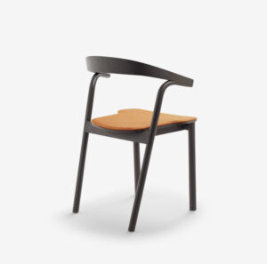 Makil Chair