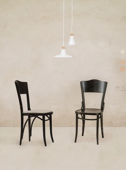 dejavu_054 chair 313 054 – view 4
