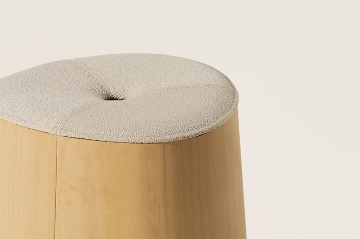 p.o.v. stool 373 459 – view 3