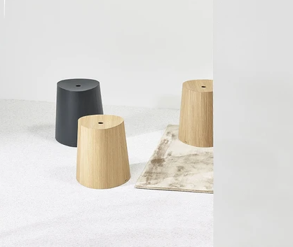 p.o.v. stool 371 459 – view 2