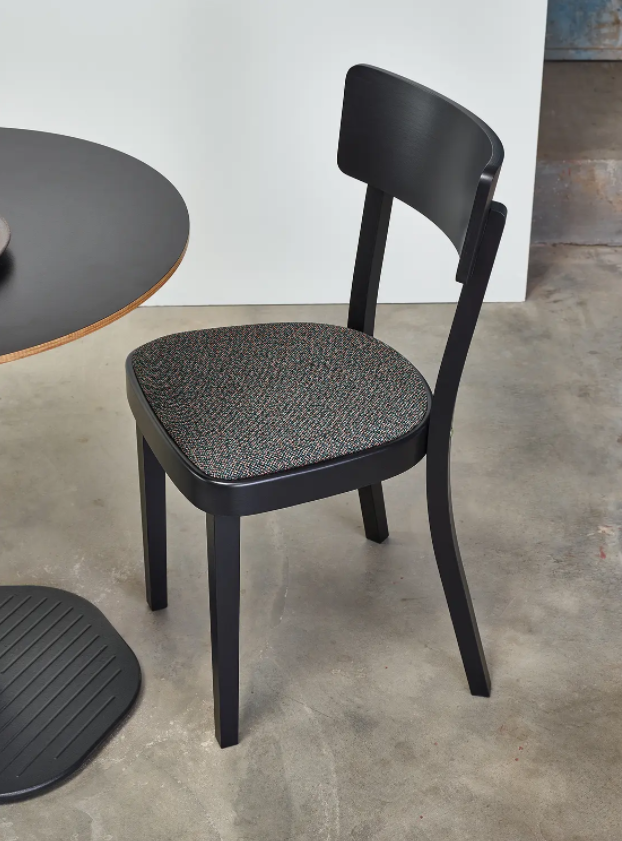 ideal chair 313 488 – view 2