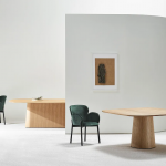 ginger_37 armchair 323 379 – view 2