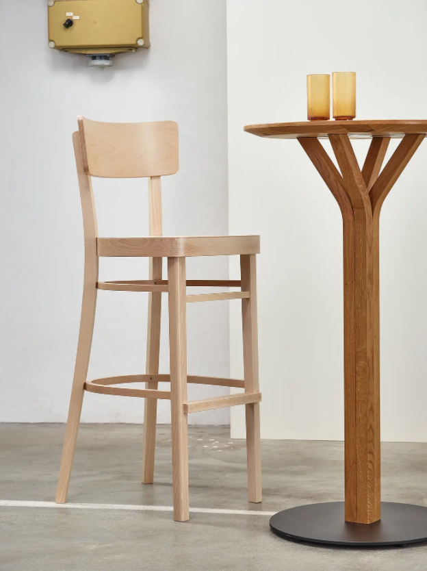 ideal barstool 311 485 – view 2