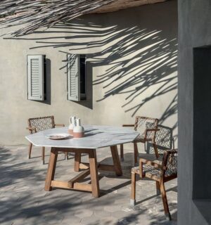Rafael Octagonal table 160×160