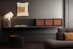 Elle Console
