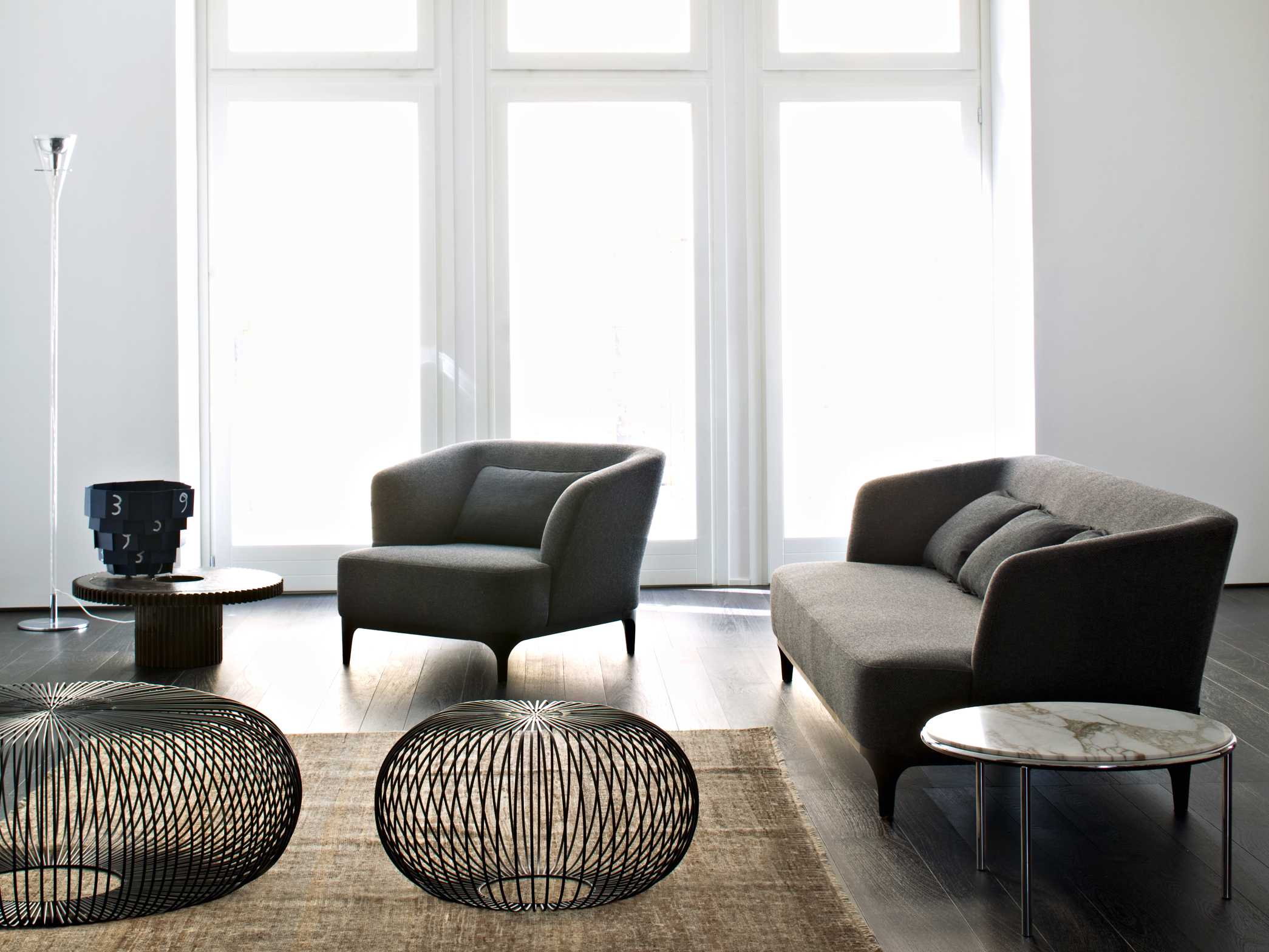 Elle P sofa – view 2