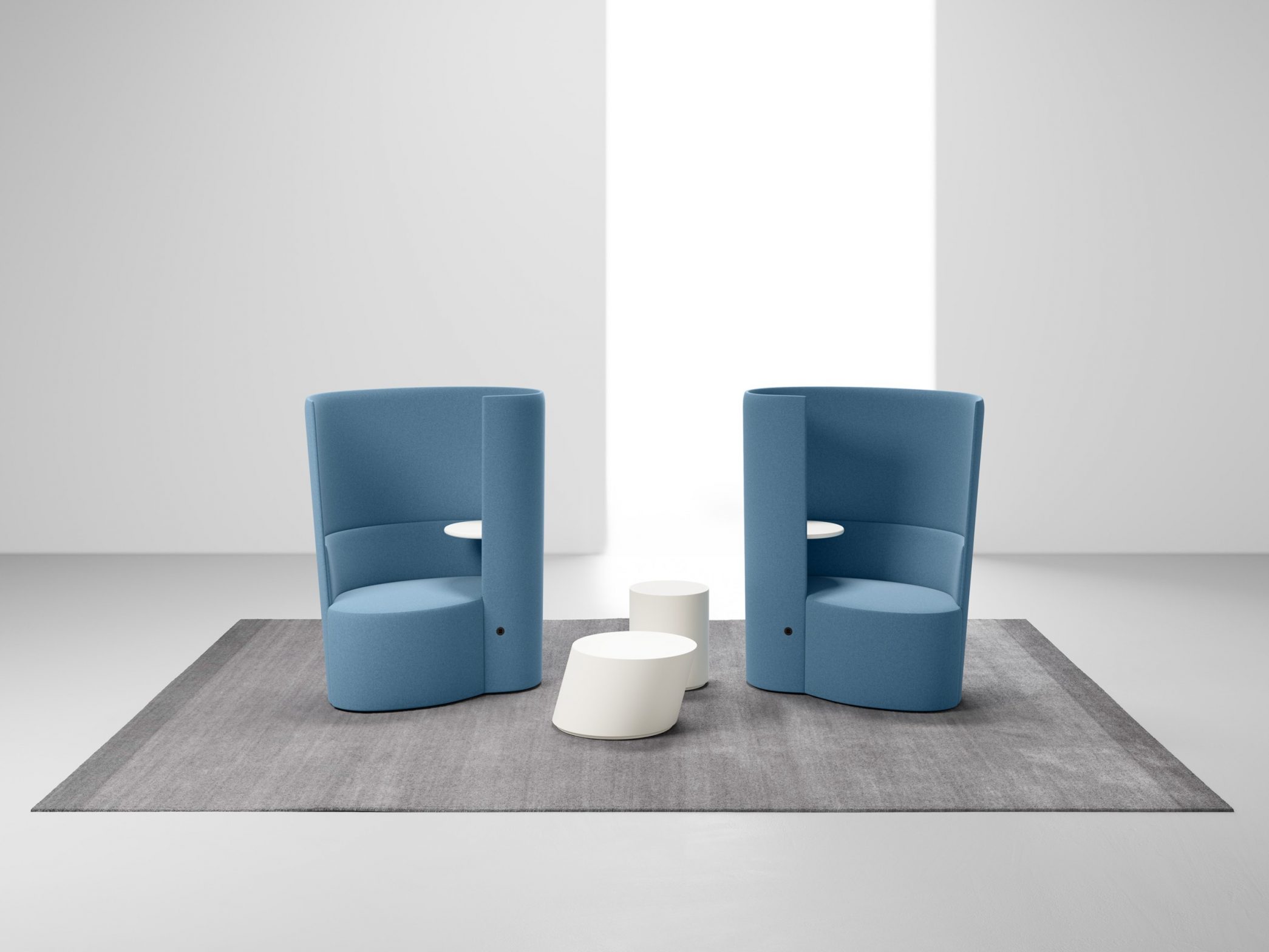 Twirl armchair – view 2