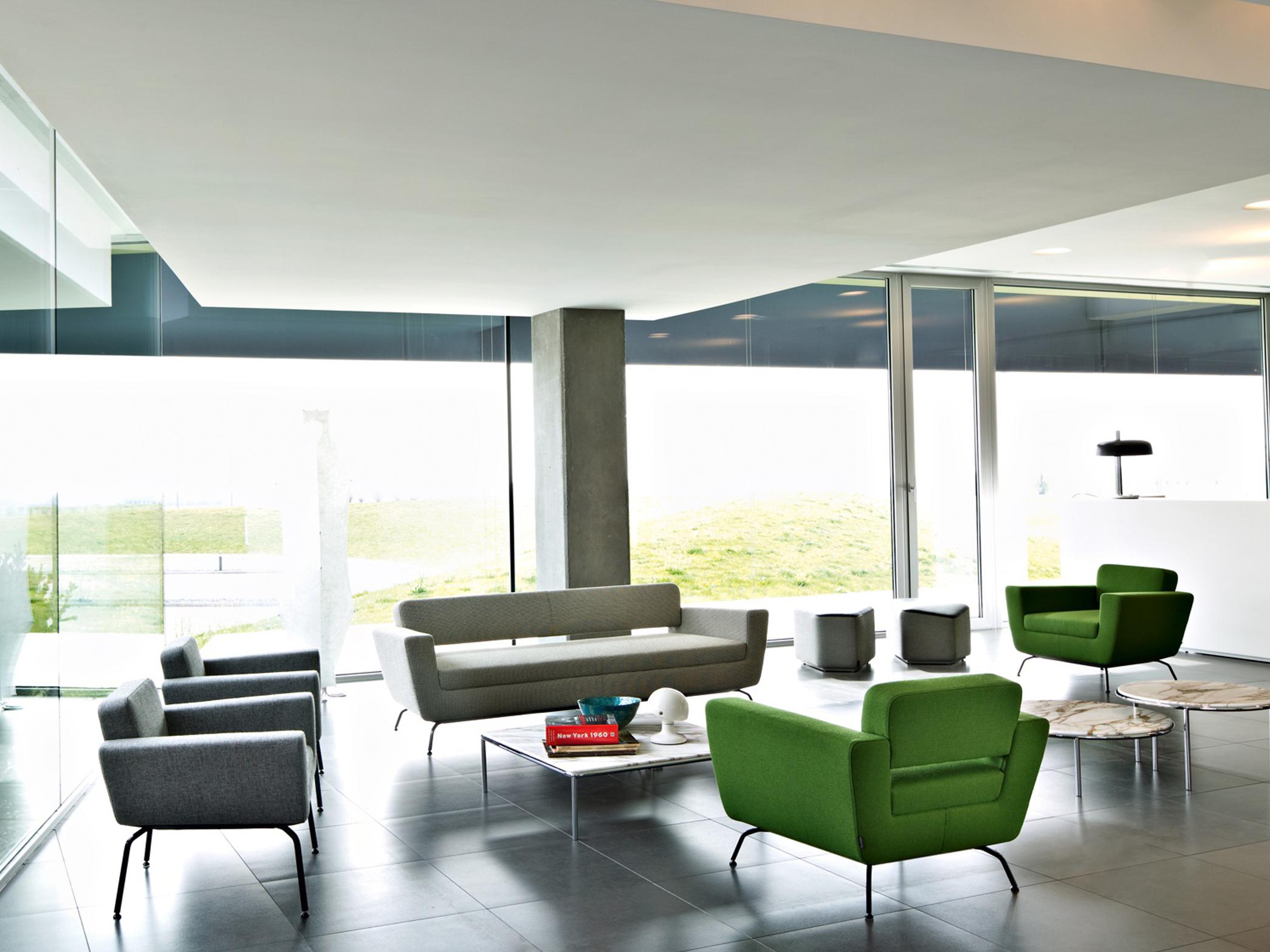 Serie 50 armchair – view 2