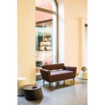 Serie 50 W small sofa – view 2