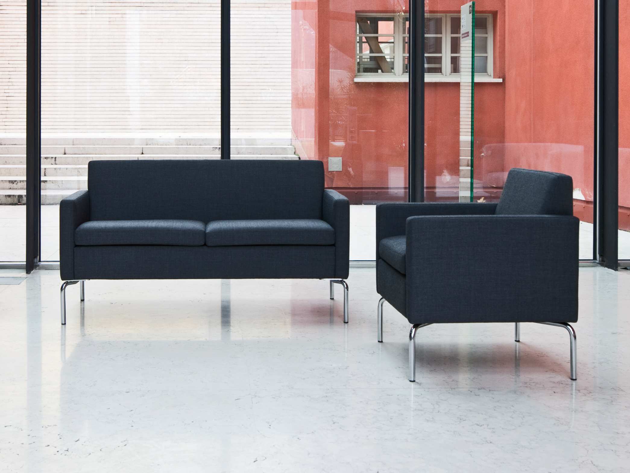 Socrate small armchair – view 2