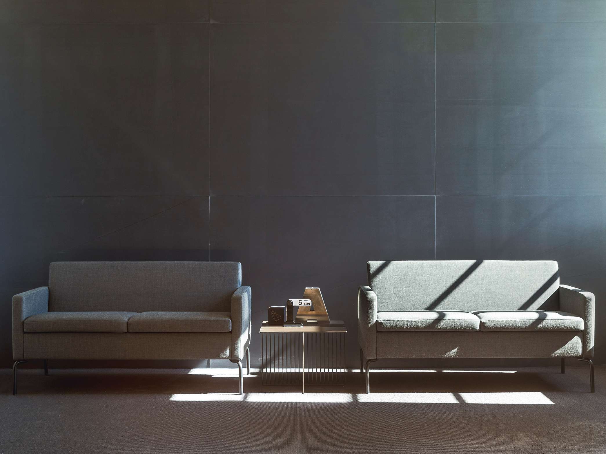 Socrate small sofa – view 4