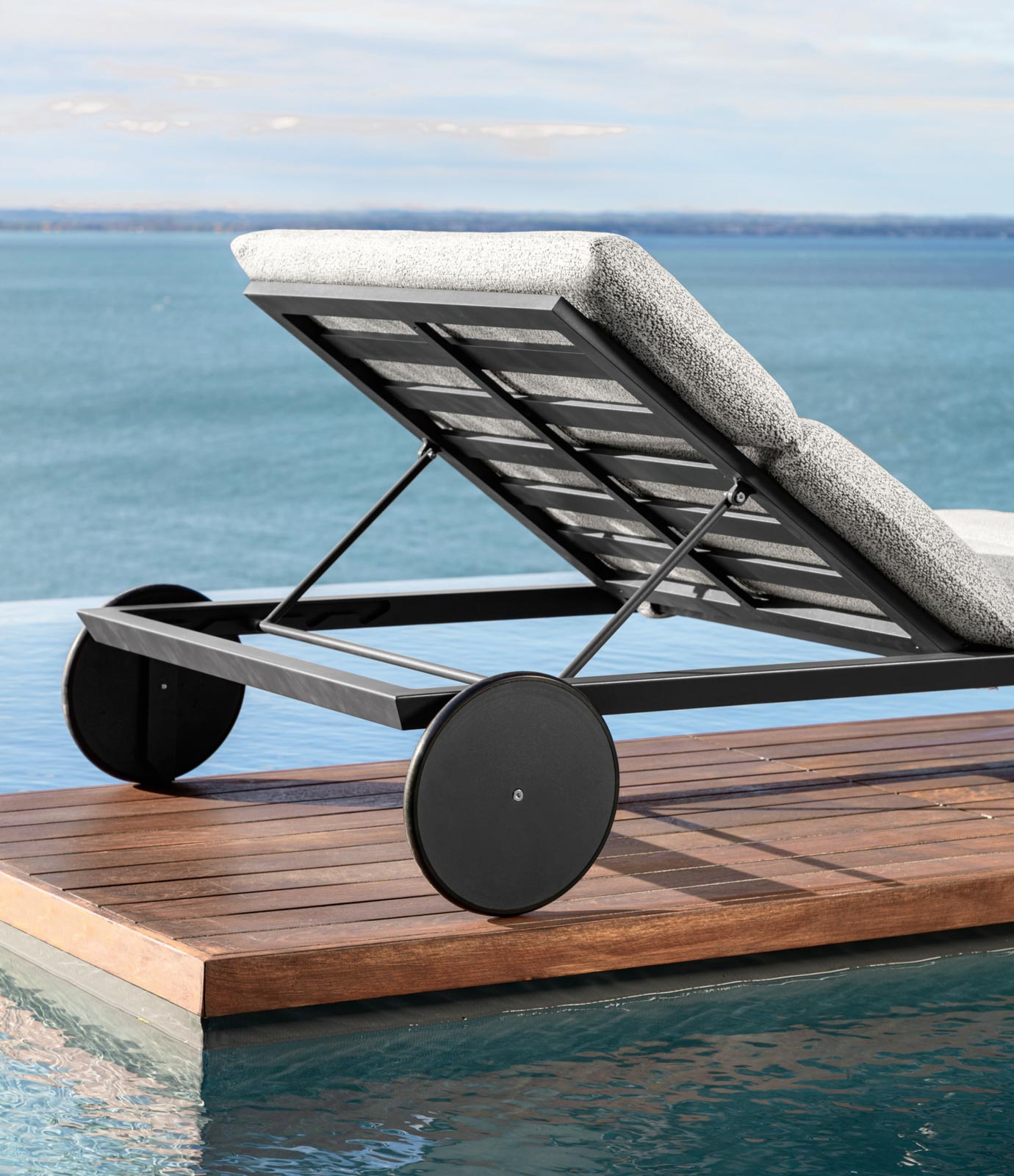 Cruise//alu Sunbed – view 2