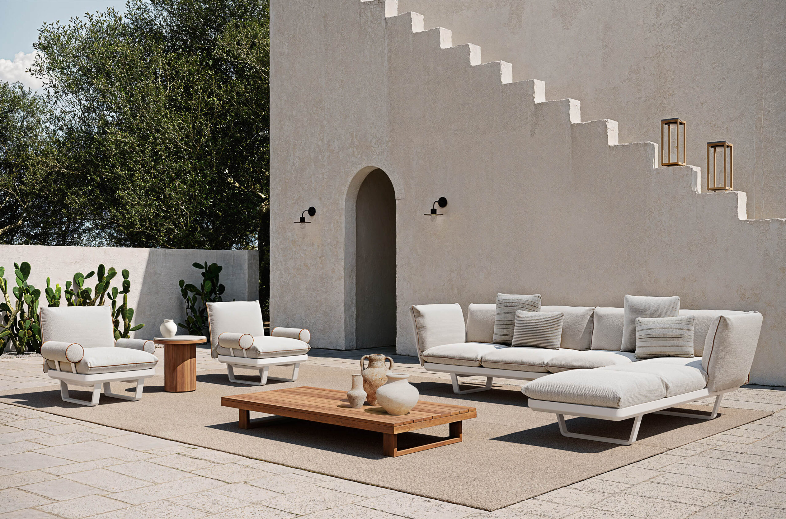 Venice Sofa – view 2