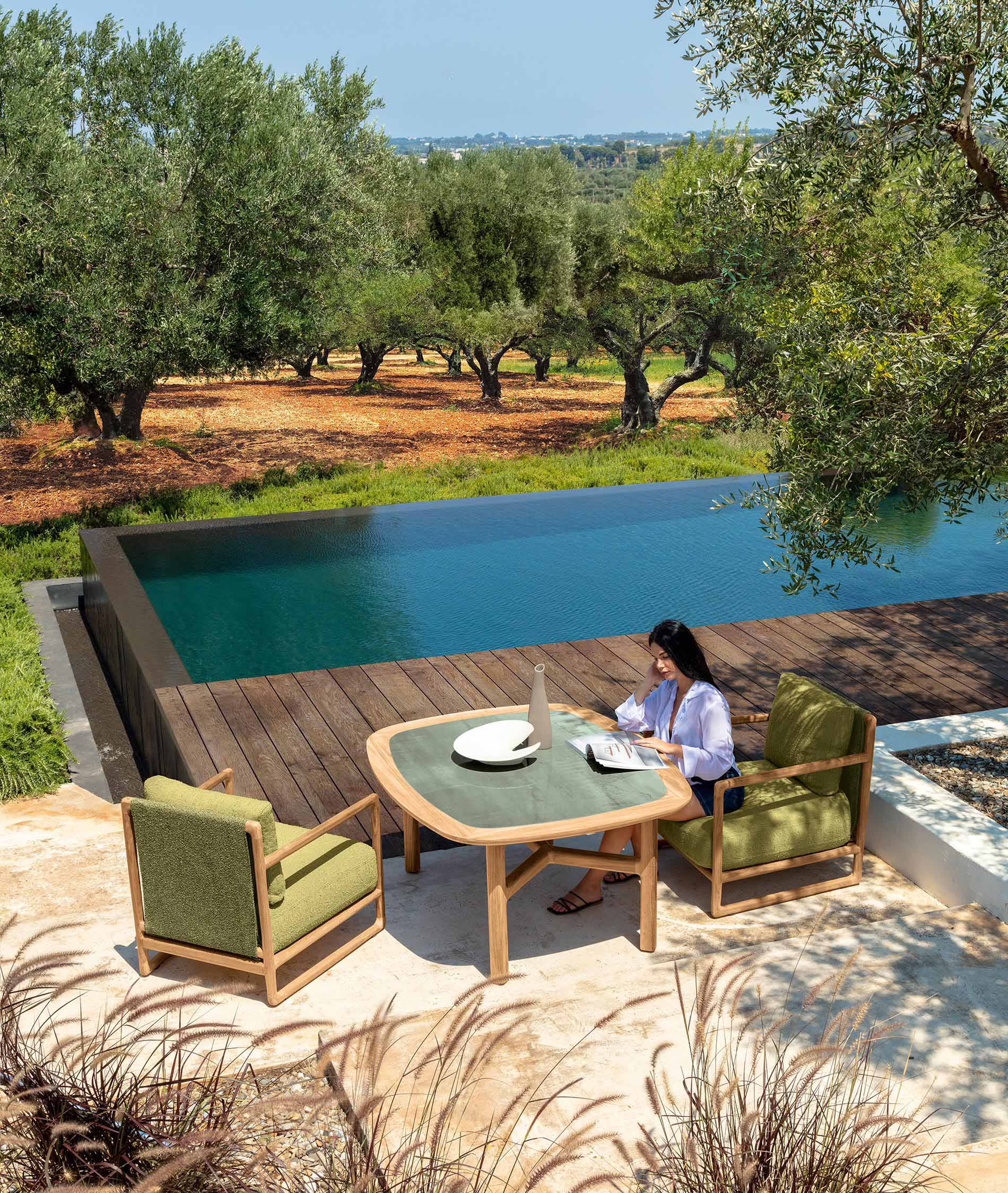 Jun Lounge Armchair – view 2