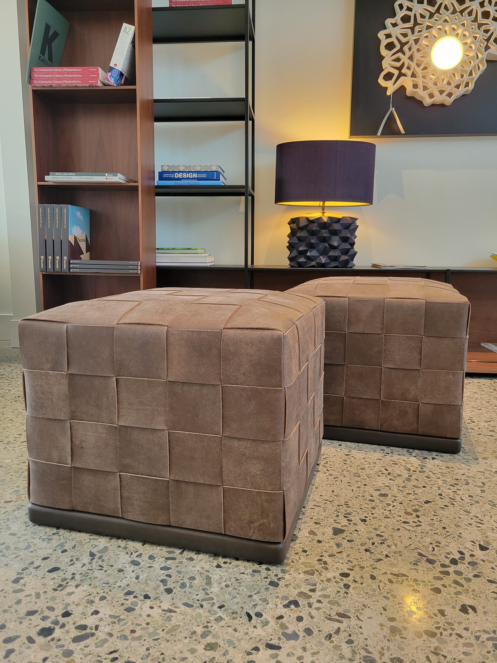 Frigerio: Jonas Pouf
