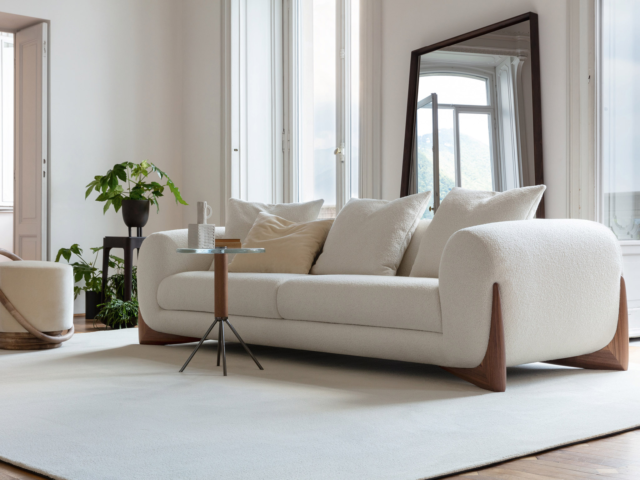 Porada Soft Bay Sofa – view 2