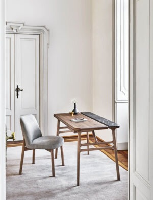 Porada Aksel Desk